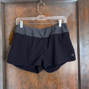 Athletic shorts